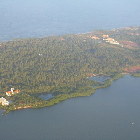 Hotel Lagoon Paradise Negombo Exteriör bild